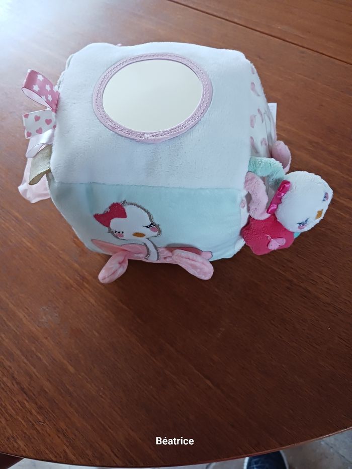 Petit cube tout doux - photo numéro 6