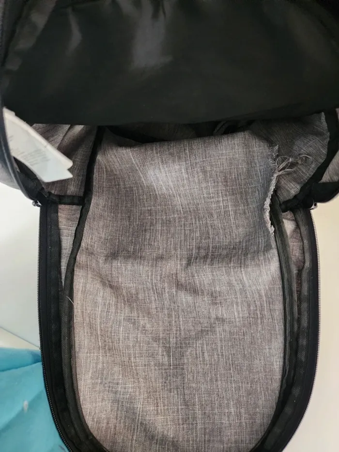 Sac à dos Jordan très bon etat - photo numéro 4