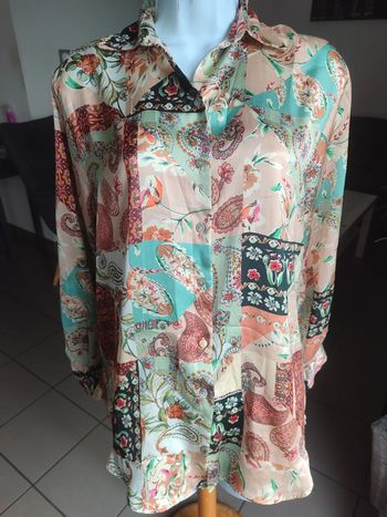 Chemise satinée a motifs