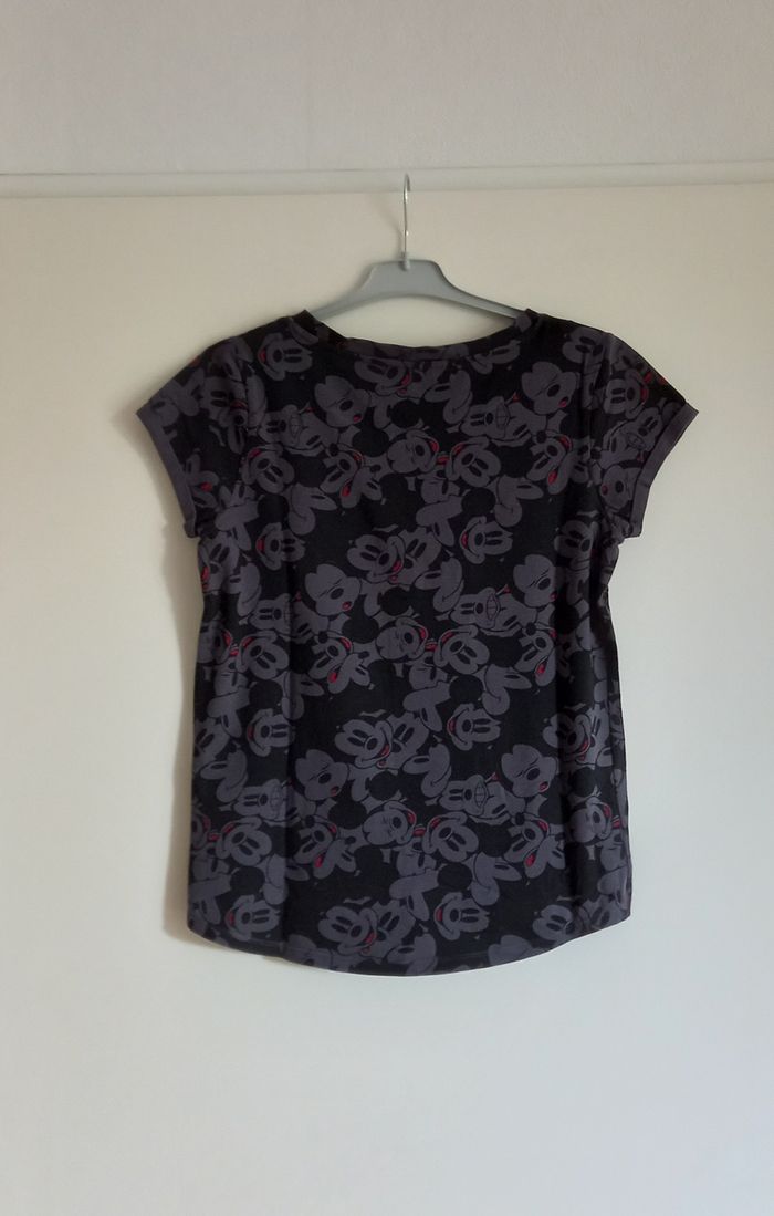 Tee-shirt " Disney " - photo numéro 2