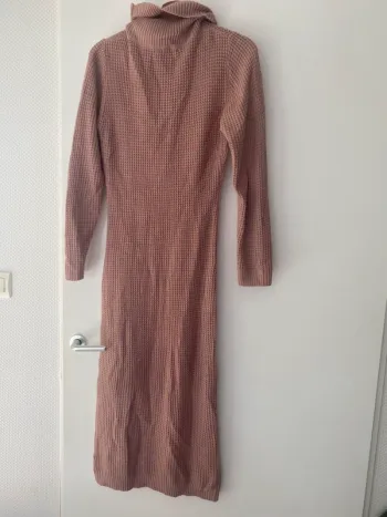 Robe pull hiver rose