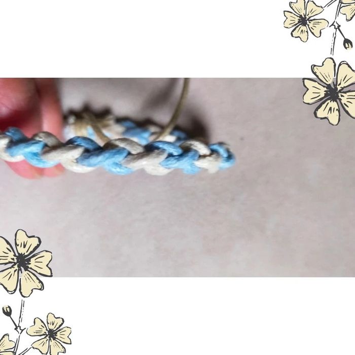 Bracelet tressé bleu beige | Bracelet réglable bohème unisexe - photo numéro 3