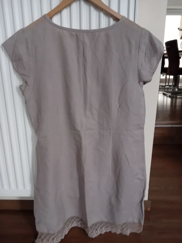 Robe beige 44 blanche porte - photo numéro 2