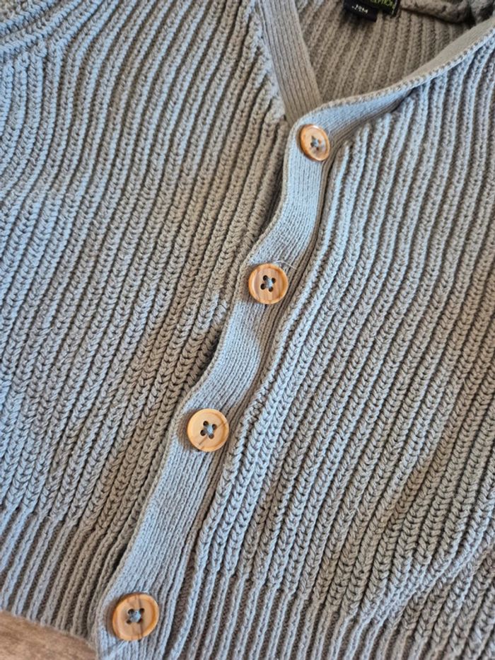 Gilet col V 🌸 - photo numéro 2