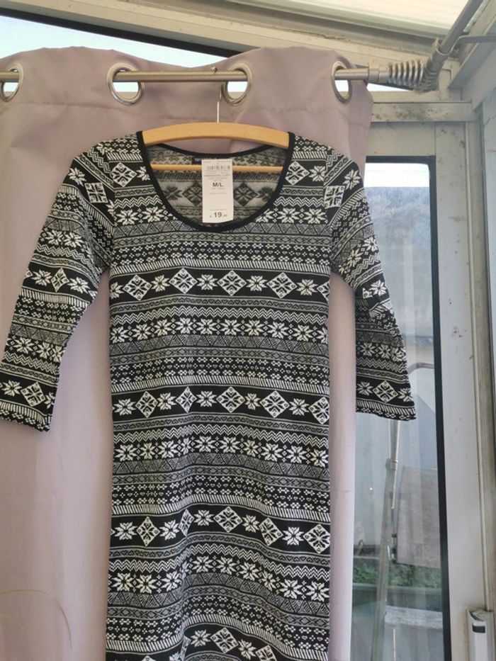 Jolie robe neuve elasthanne Terranova t M/L - photo numéro 7