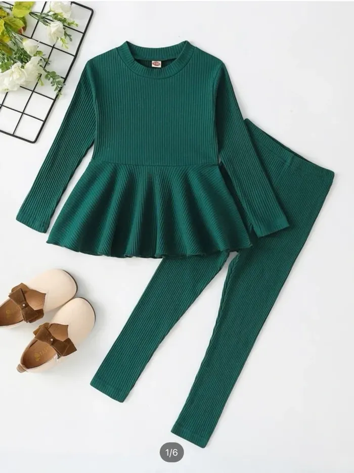 Ensemble confortable péplum vert fille SHEIN 120cm 5/6 ans