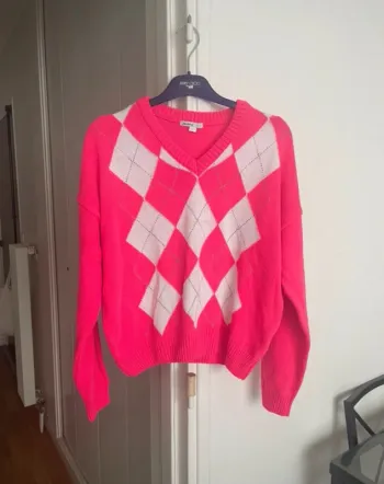 Pull  col V Subdued