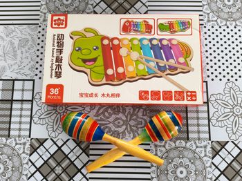 Xylophone et maracas bébé