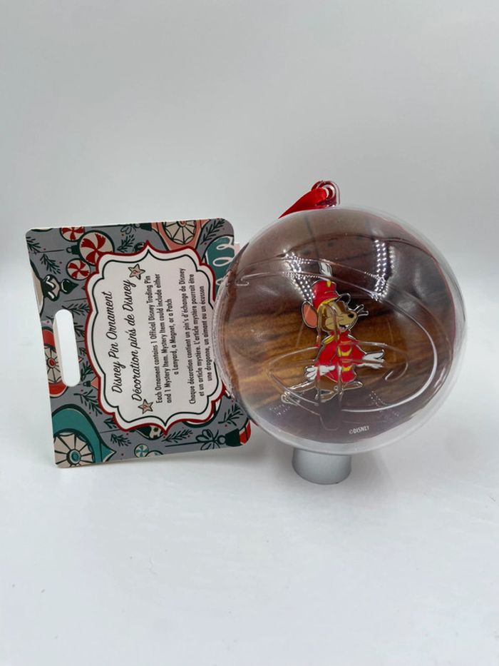 Coffret cadeau mystère et pin's Dumbo en édition limitée Disney