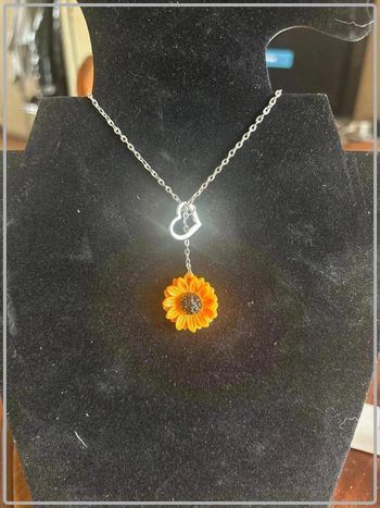 🌻🌻Chaine tournesol avec coeur neuve