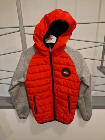 doudoune fine rouge et grise Lee Cooper