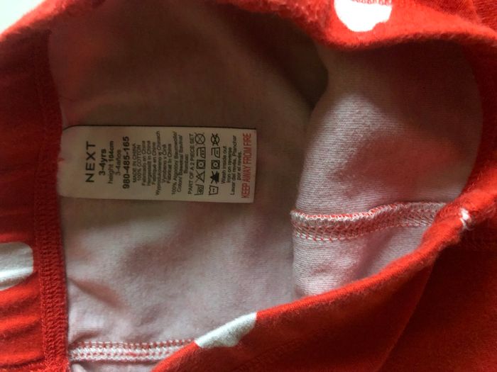 Vend bas de pyjama Next taille 3/4 ans - photo numéro 3