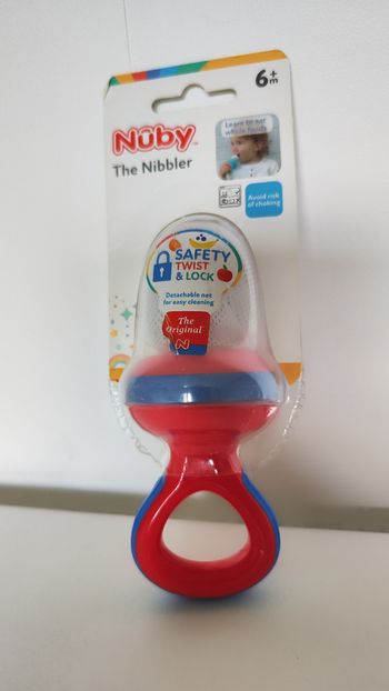 Grignoteuse tissu Nuby Neuve