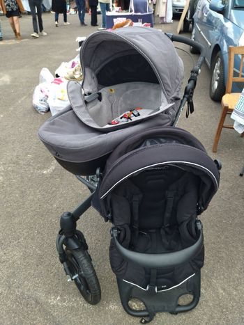 Landau/poussette high trek de chez bébé confort