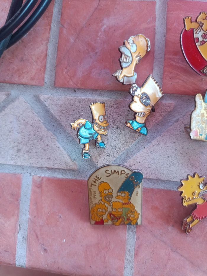 Lot 12 pin's Simpson - photo numéro 2
