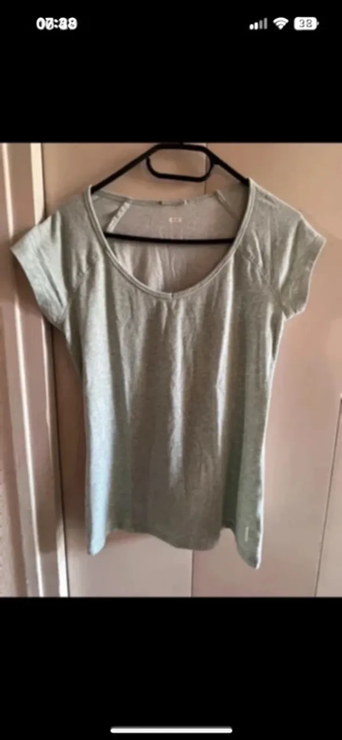 T-shirt taille M - photo numéro 3
