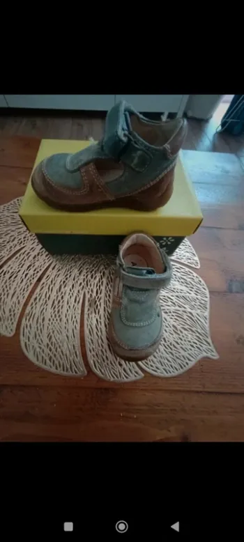 Chaussures premiers pas Aster T20