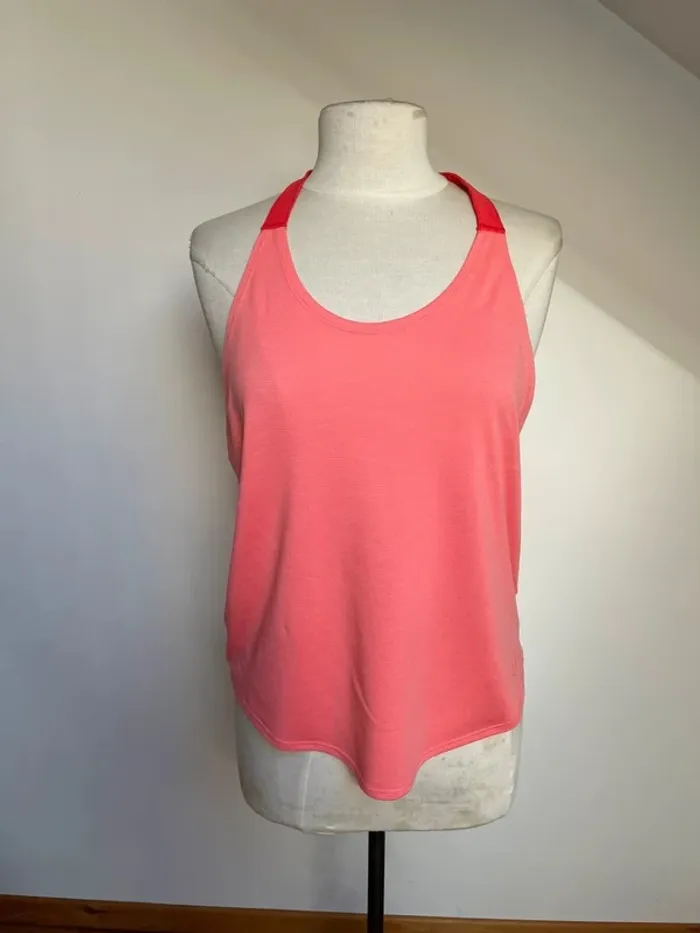 Beau Top sport Nike Just do it 🌸 M