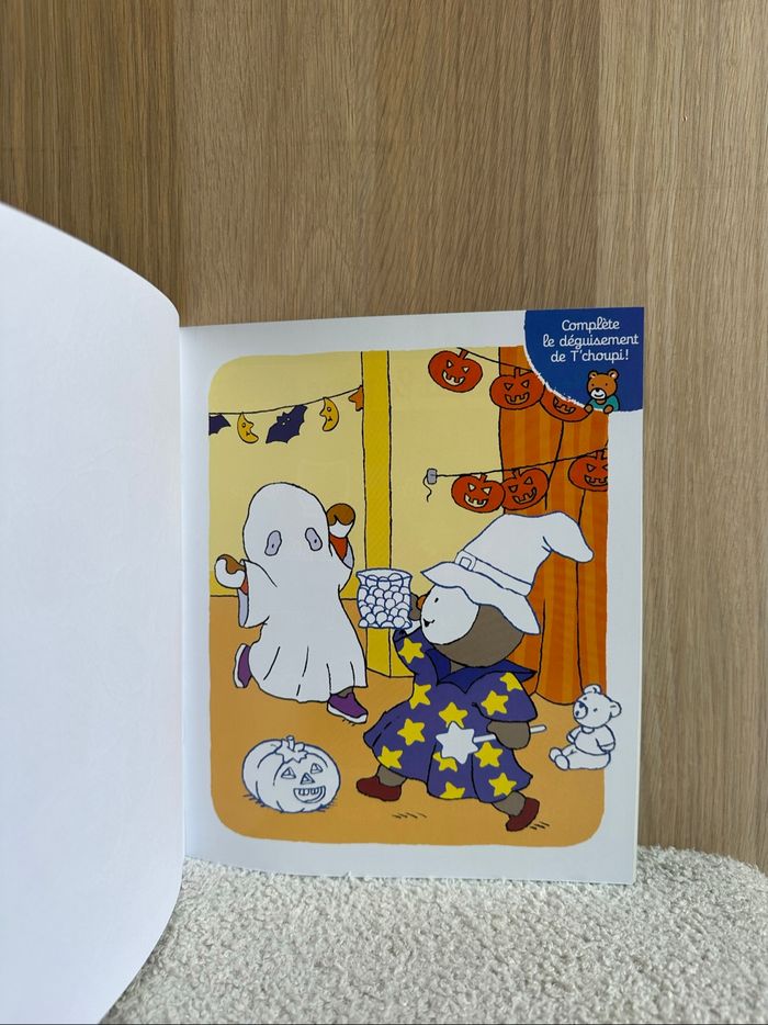 Cahier d’autocollants t’choupi se déguise - photo numéro 2