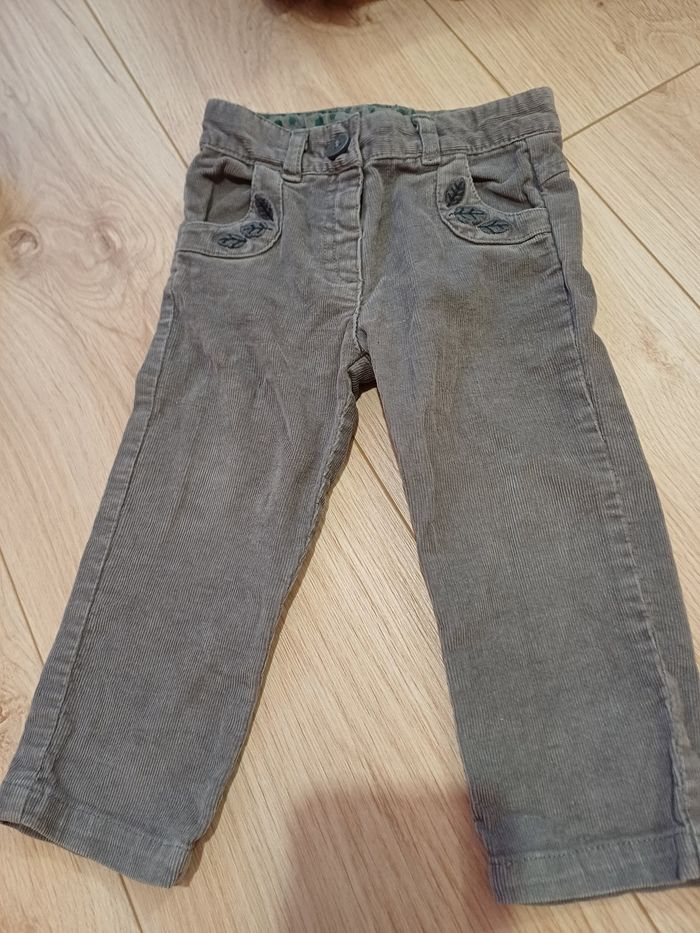 3 pantalons 12 mois - photo numéro 4
