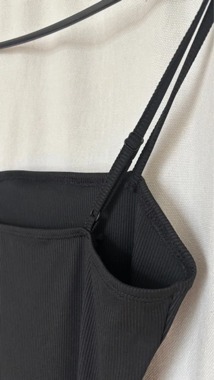 Robe longue moulante noire avec fente - photo numéro 5