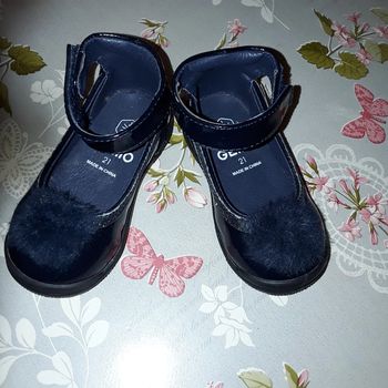 Chaussures bébé fille pointure 21