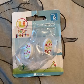 Tétines dès la naissance