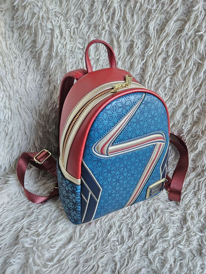 Sac disney loungefly - miss marvel - disneyland paris - disney store - photo numéro 2