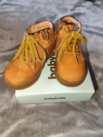 Chaussures babybotte taille 21