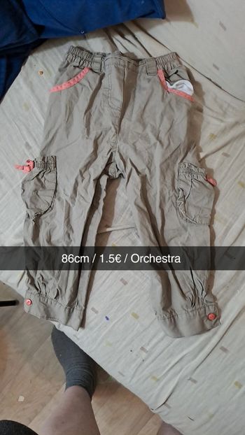 Pantalon à boutons rose