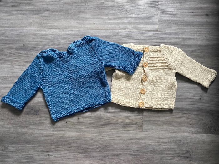 Lot veste/pull bébé