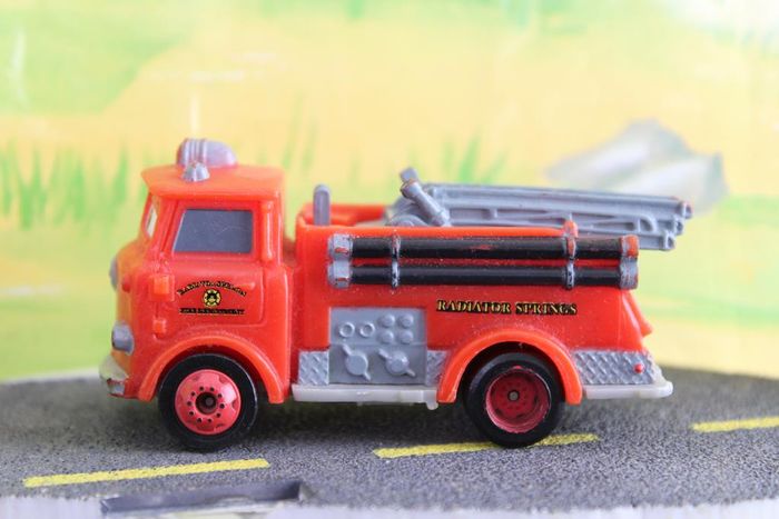 Disney Pixar cars Red - photo numéro 2