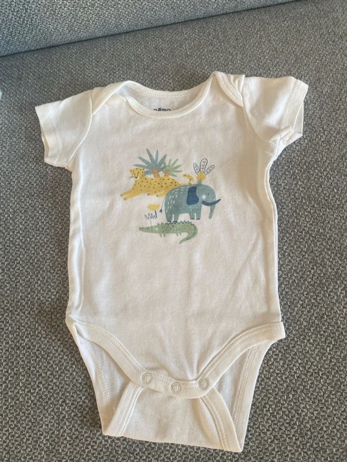 2 bodies garçon 6 mois manche courte gémo - photo numéro 2