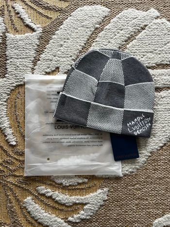 Bonnet Lv Gris
