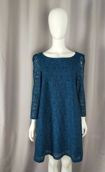 Robe en dentelle bleu nuit – Claudie Pierlot (Exclusivité)