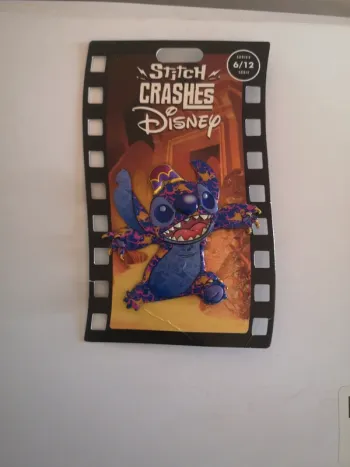Pin's stitch crashes Aladdin