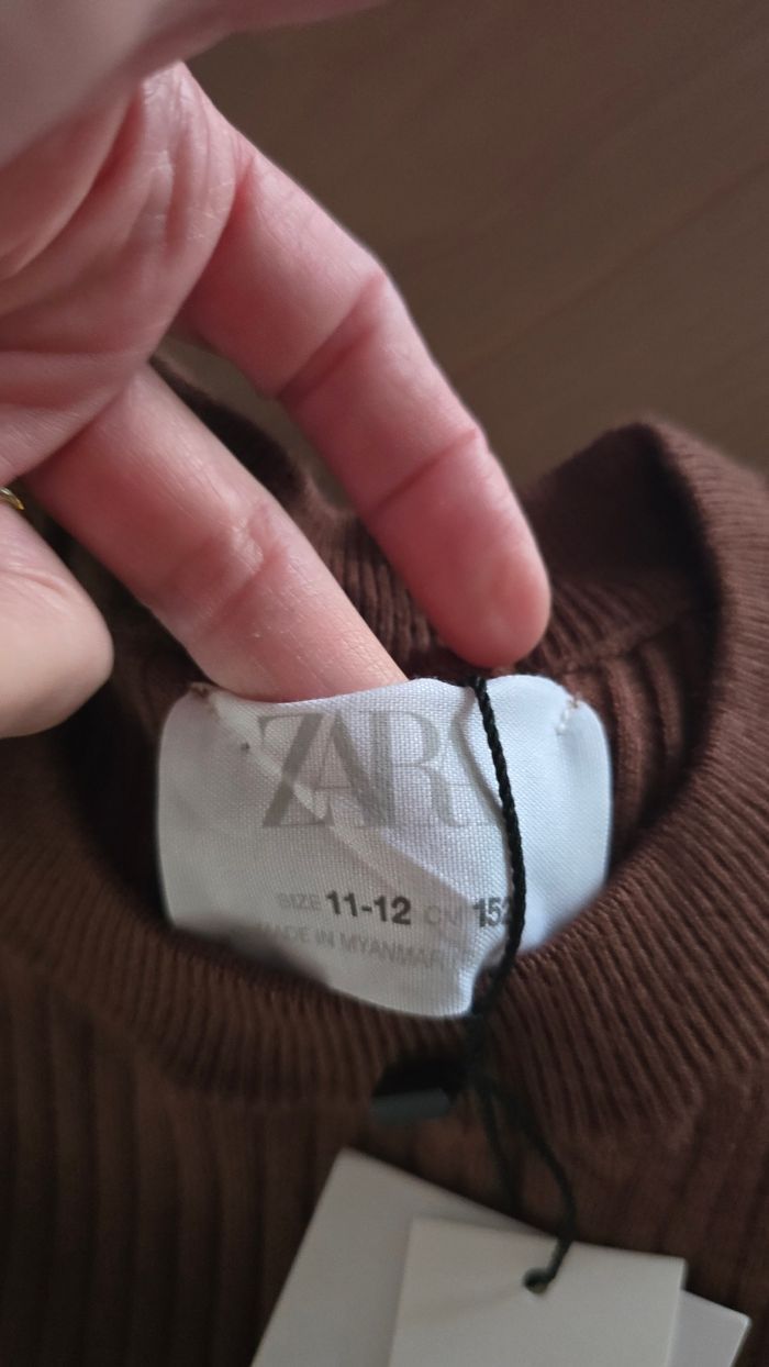 Neufs (non portés) 🏷🏷😍🥰 deux pulls 12 ans fille 🥰😍 - photo numéro 4