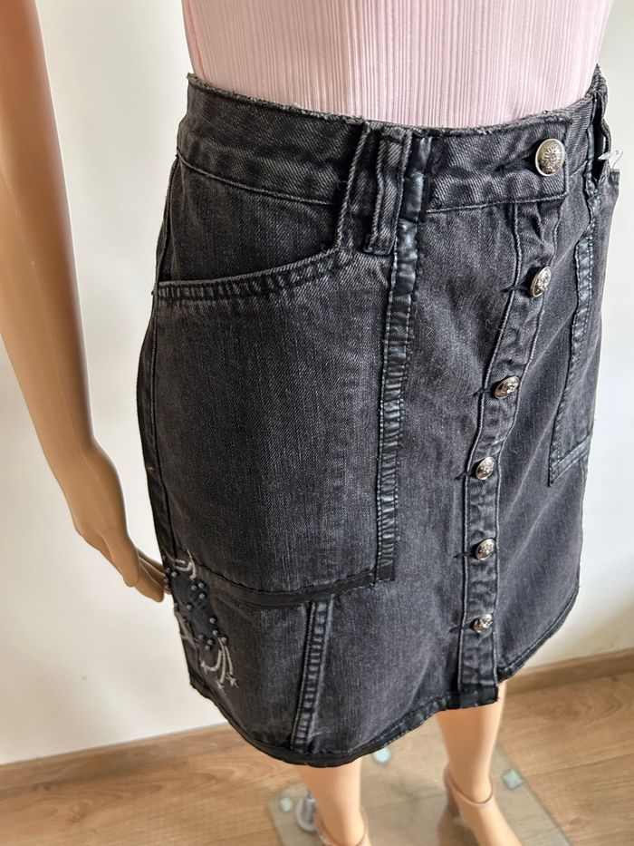 Jupe noire neuve en jean Desigual taille 34 (taille très grand) - photo numéro 4