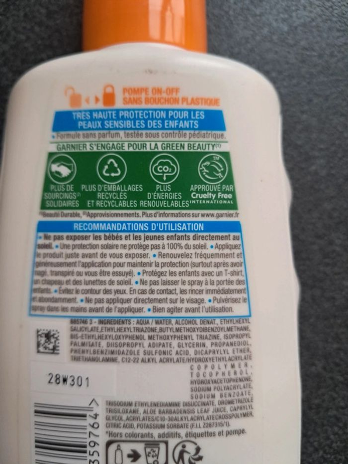 Spray solaire Garnier neuf 200ml - photo numéro 3