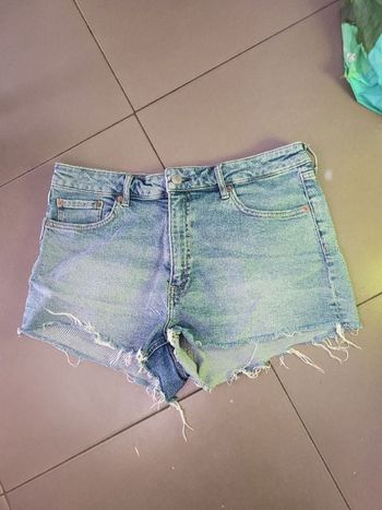 Short h&m taille 40