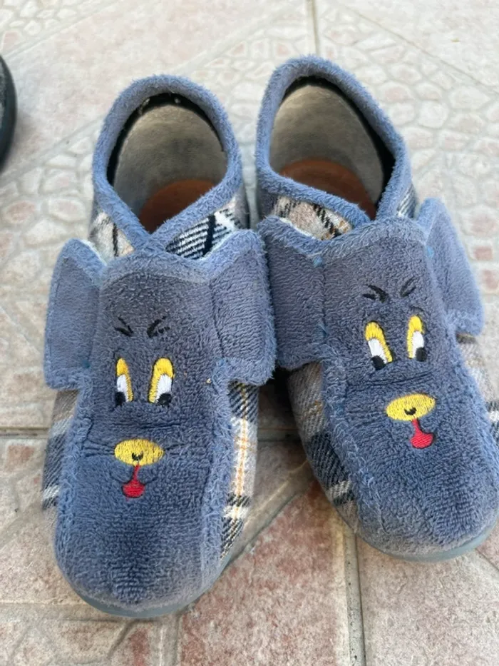 Lot 2 paires de chaussons Bellamy T 27 - photo numéro 4