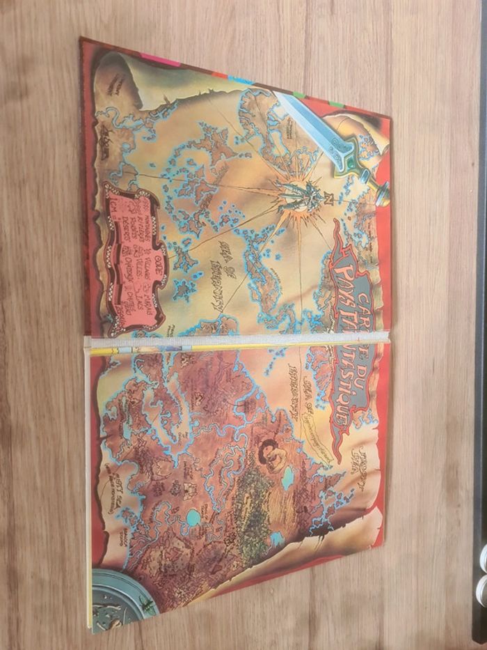 Le royaume des ombres weird world - photo numéro 5