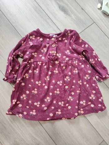 Robe tunique a fleur violette mots d'enfants 9 mois très bon état