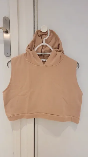 Sweat crop top sans manche à capuche 96% coton