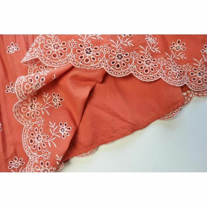 Robe bohème corail brodée fleurs blanches Zara taille S - photo numéro 6