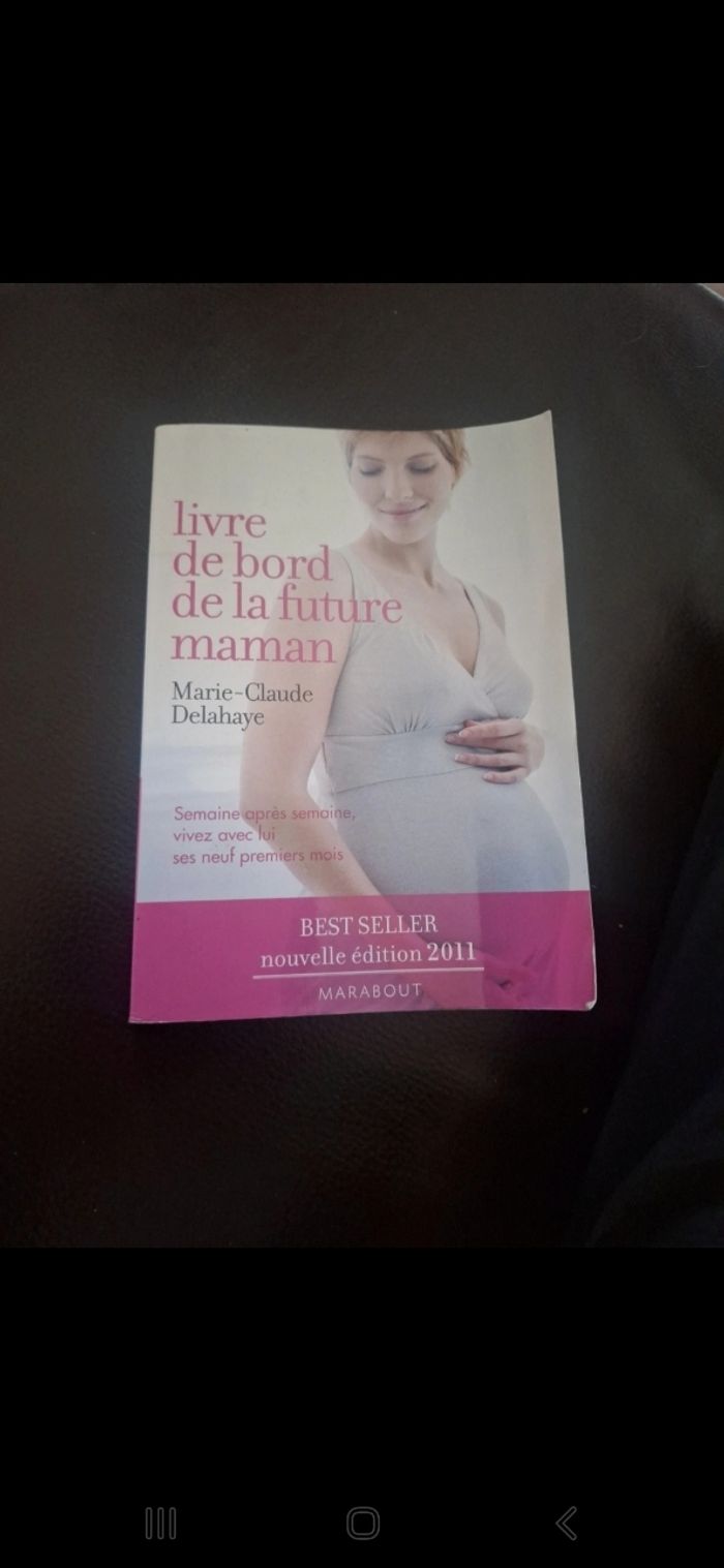 Livre de bord de la femme enceinte