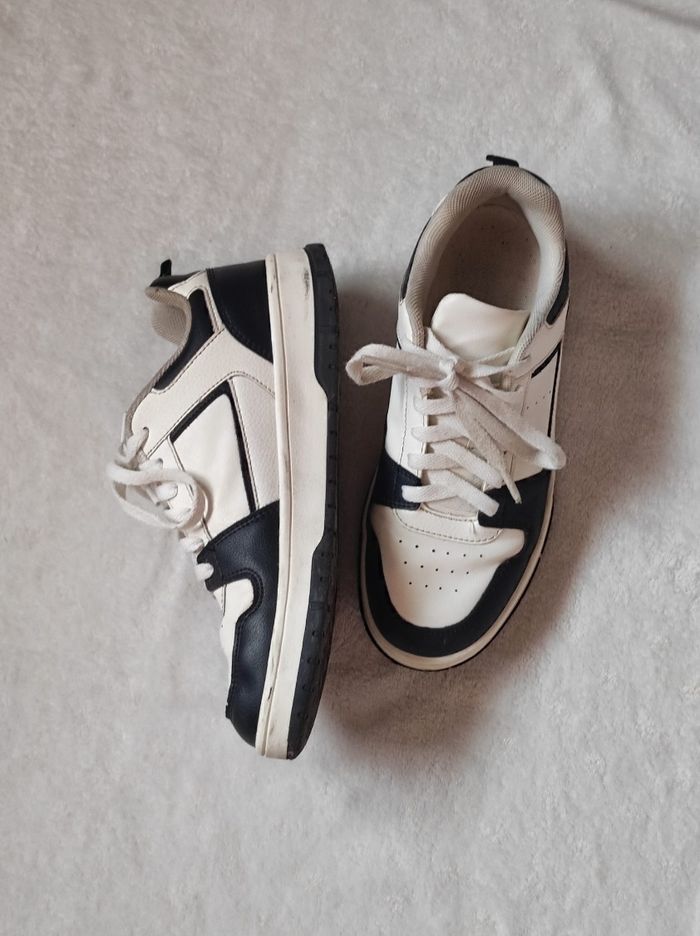 Baskets bicolore taille 38 - photo numéro 2