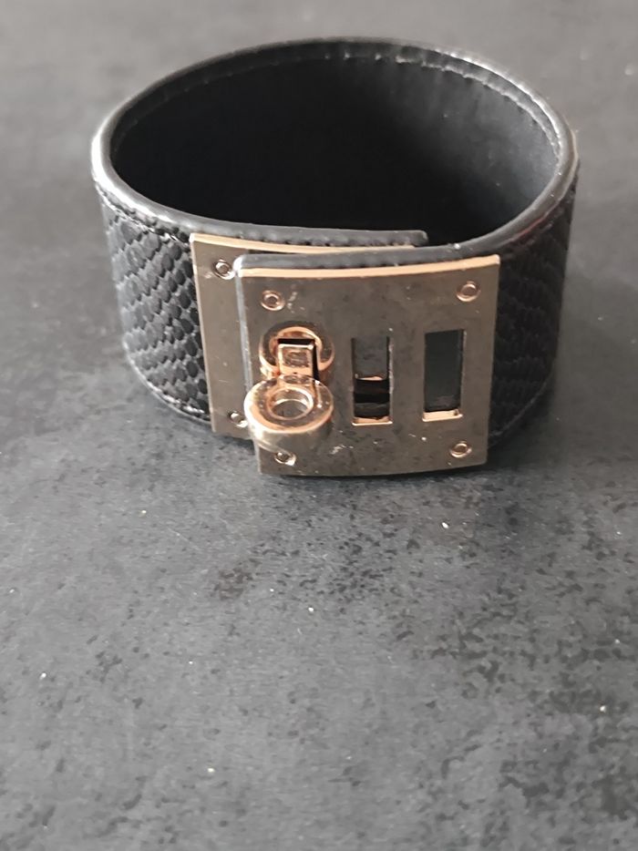 Bracelet très original - photo numéro 2