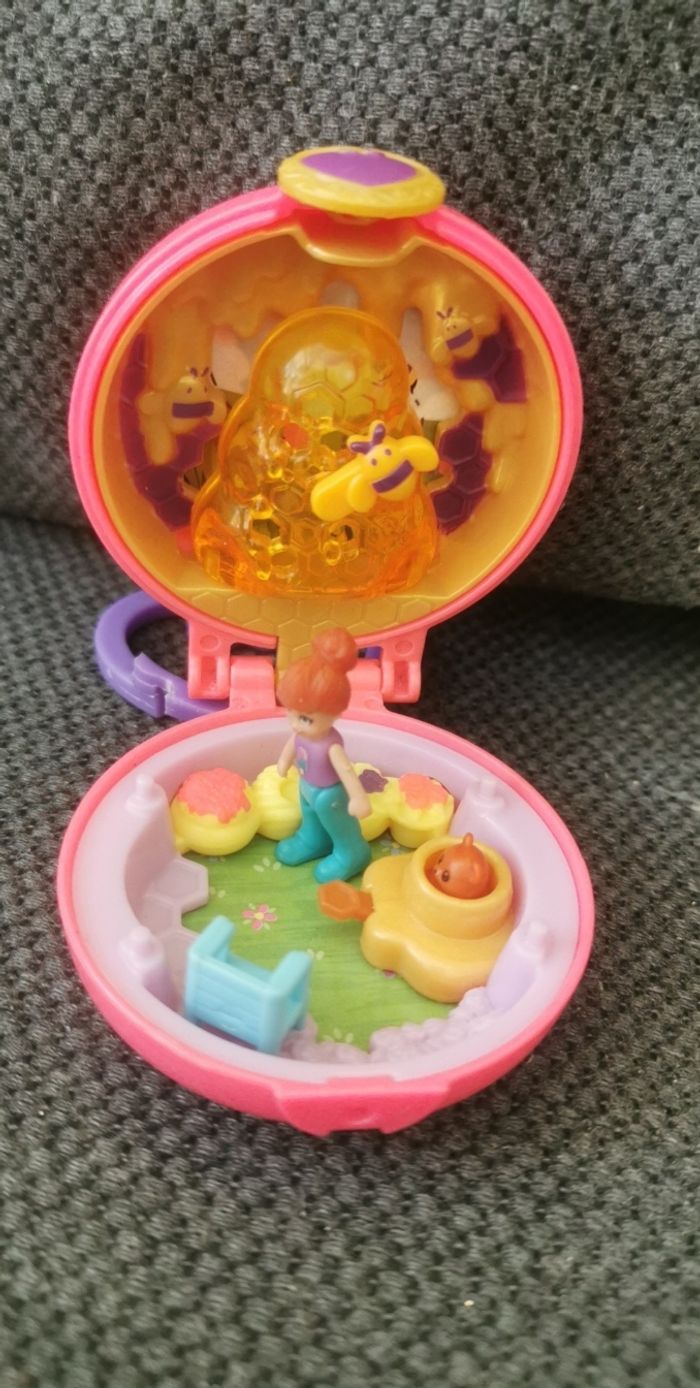 Polly pocket apicultrice