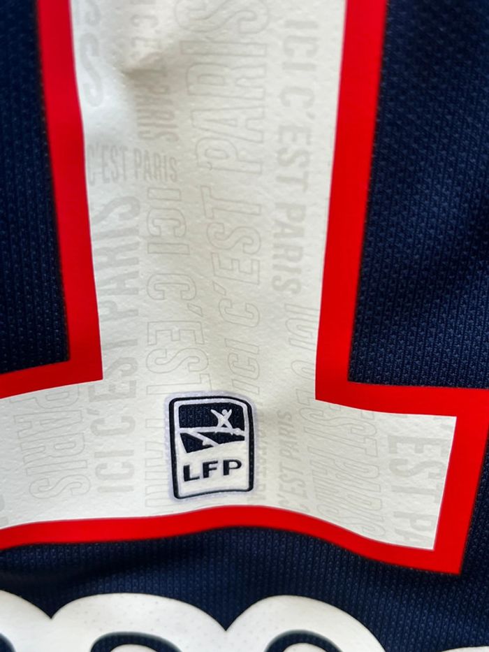 Maillot Neymar PSG - photo numéro 3